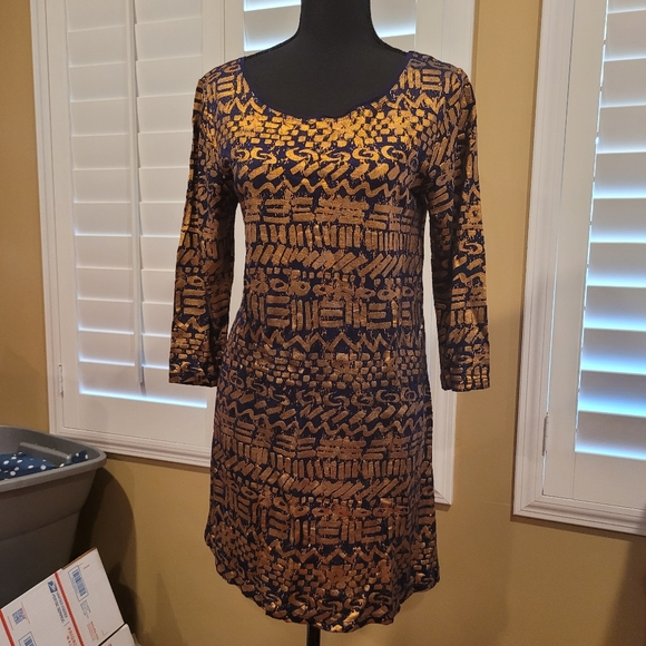 Stuzzy jaquared dress size small
